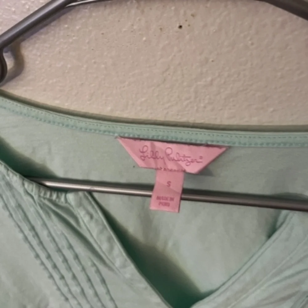 Lilly Pulitzer Light Green Blouse - Picture 2 of 3